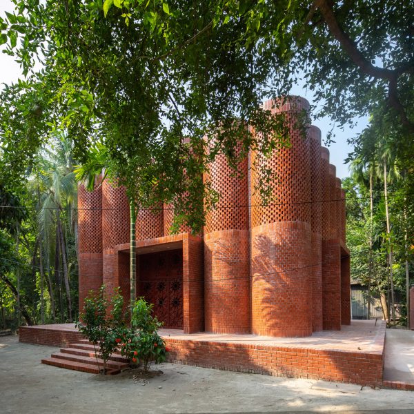 Exterior of Shah Muhammad Mohshin Khan Mausoleum in Bangladesh by Sthapotik