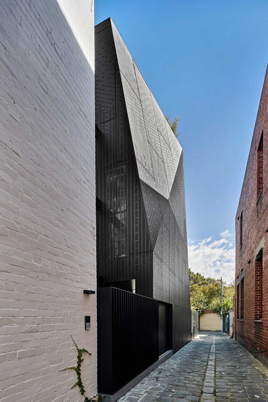Exterior of St Martins Lane extension in Melbourne by Matt Gibson Architecture + Design