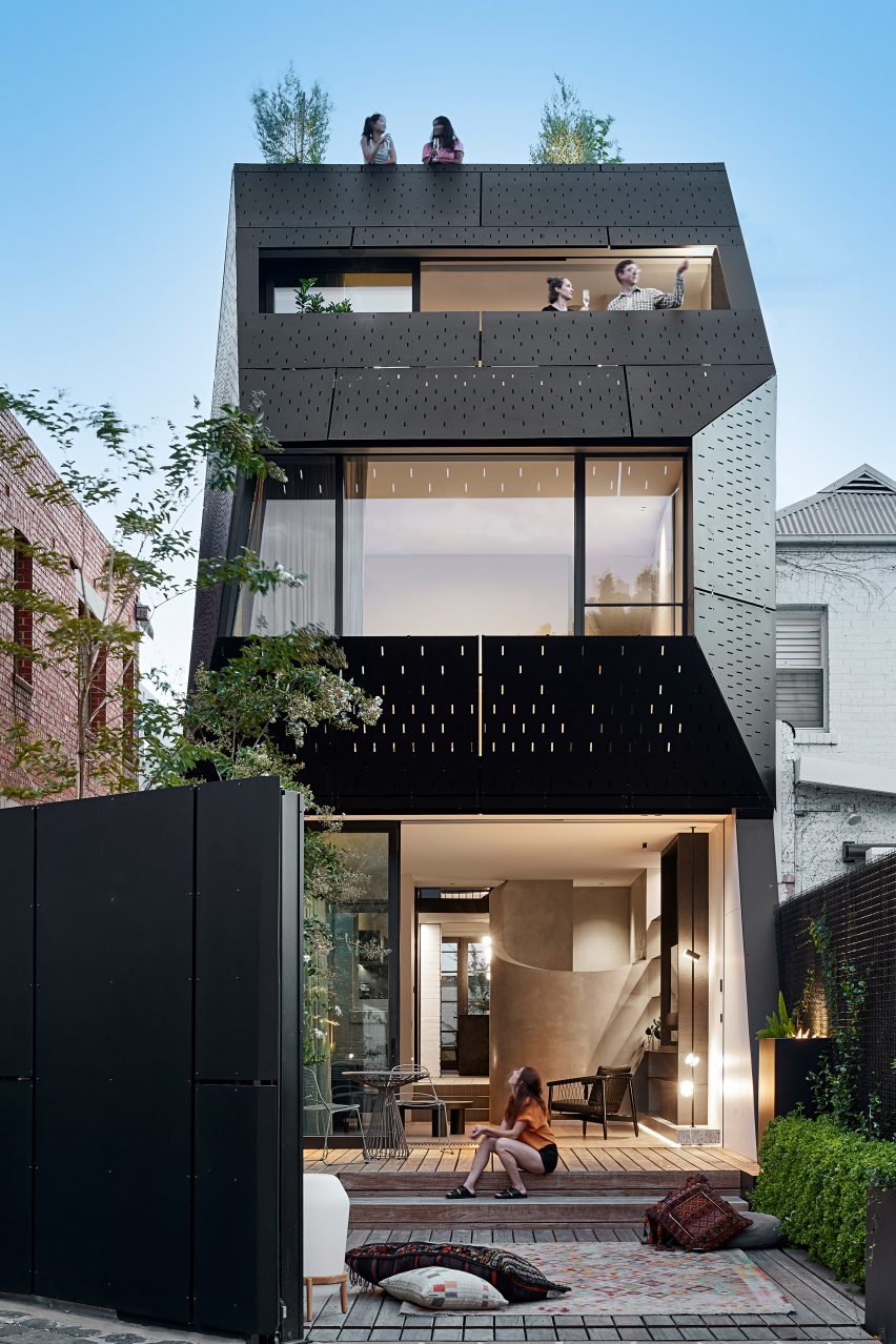 Exterior of St Martins Lane extension in Melbourne by Matt Gibson Architecture + Design
