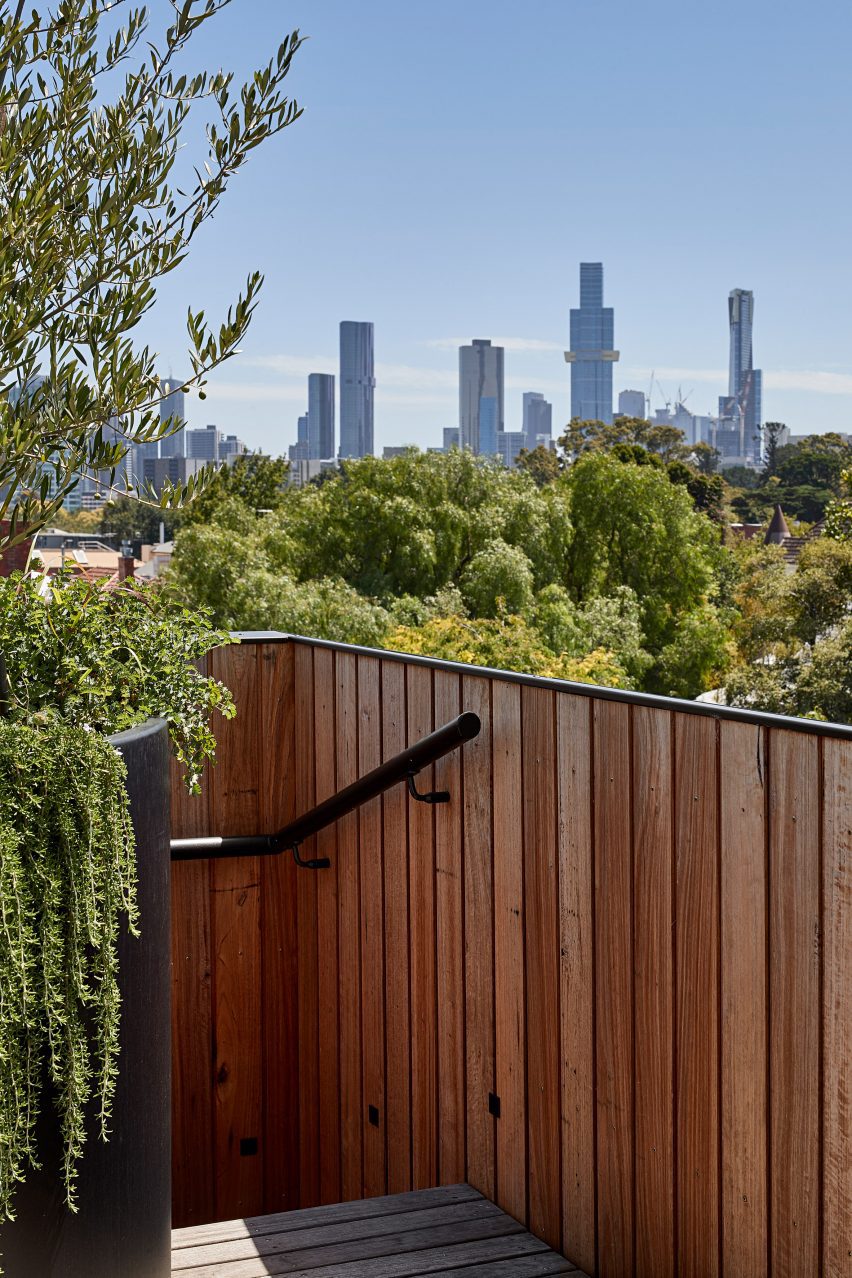 Exterior of St Martins Lane extension in Melbourne by Matt Gibson Architecture + Design