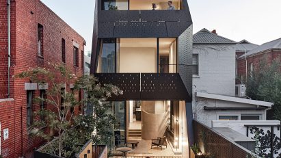 Exterior of St Martins Lane extension in Melbourne by Matt Gibson Architecture + Design