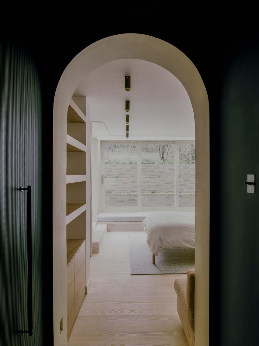 Interior of Steele's Road House by Neiheiser Argyros