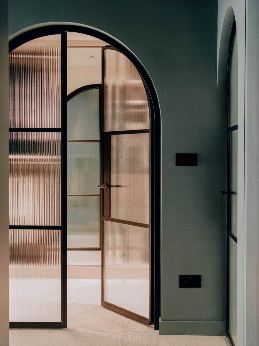 Interior of Steele's Road House by Neiheiser Argyros