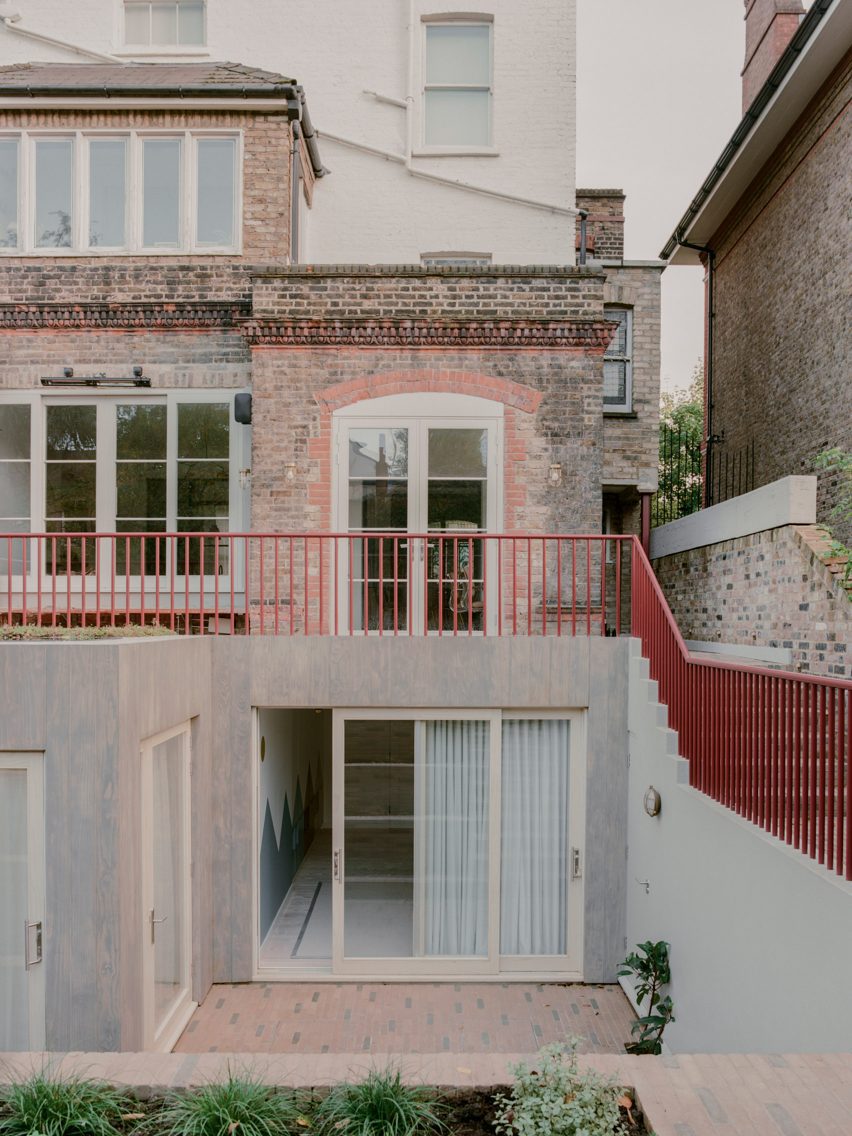 Exterior of Steele's Road House by Neiheiser Argyros