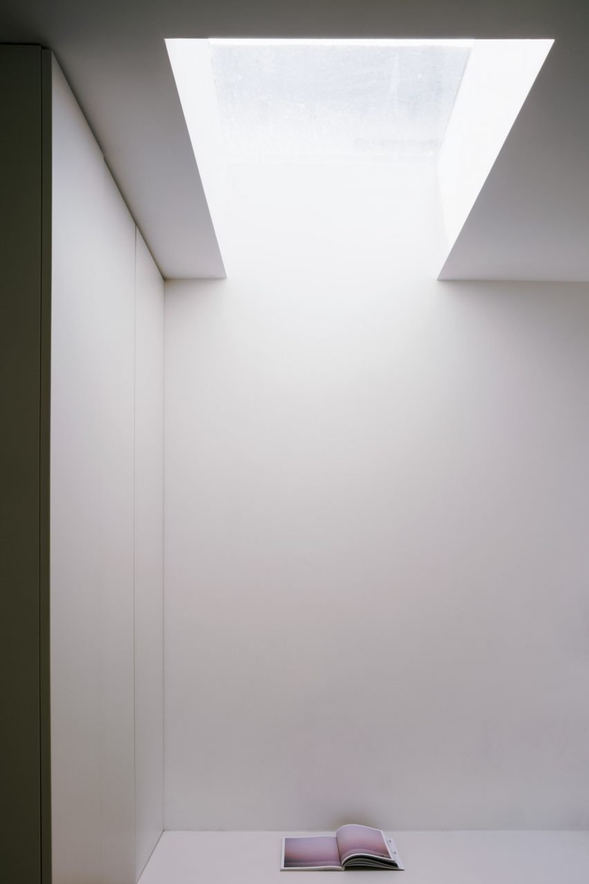 Interior of Suncatcher house extension in London by Francesco Pierazzi Architects