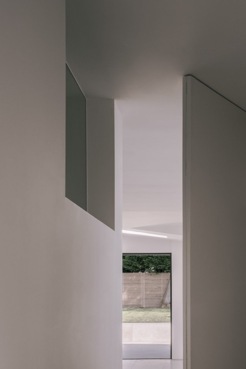 Interior of Suncatcher house extension in London by Francesco Pierazzi Architects