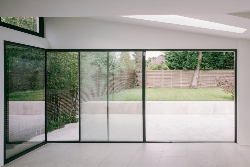 Interior of Suncatcher house extension in London by Francesco Pierazzi Architects