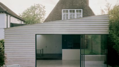 Exterior of Suncatcher house extension in London by Francesco Pierazzi Architects