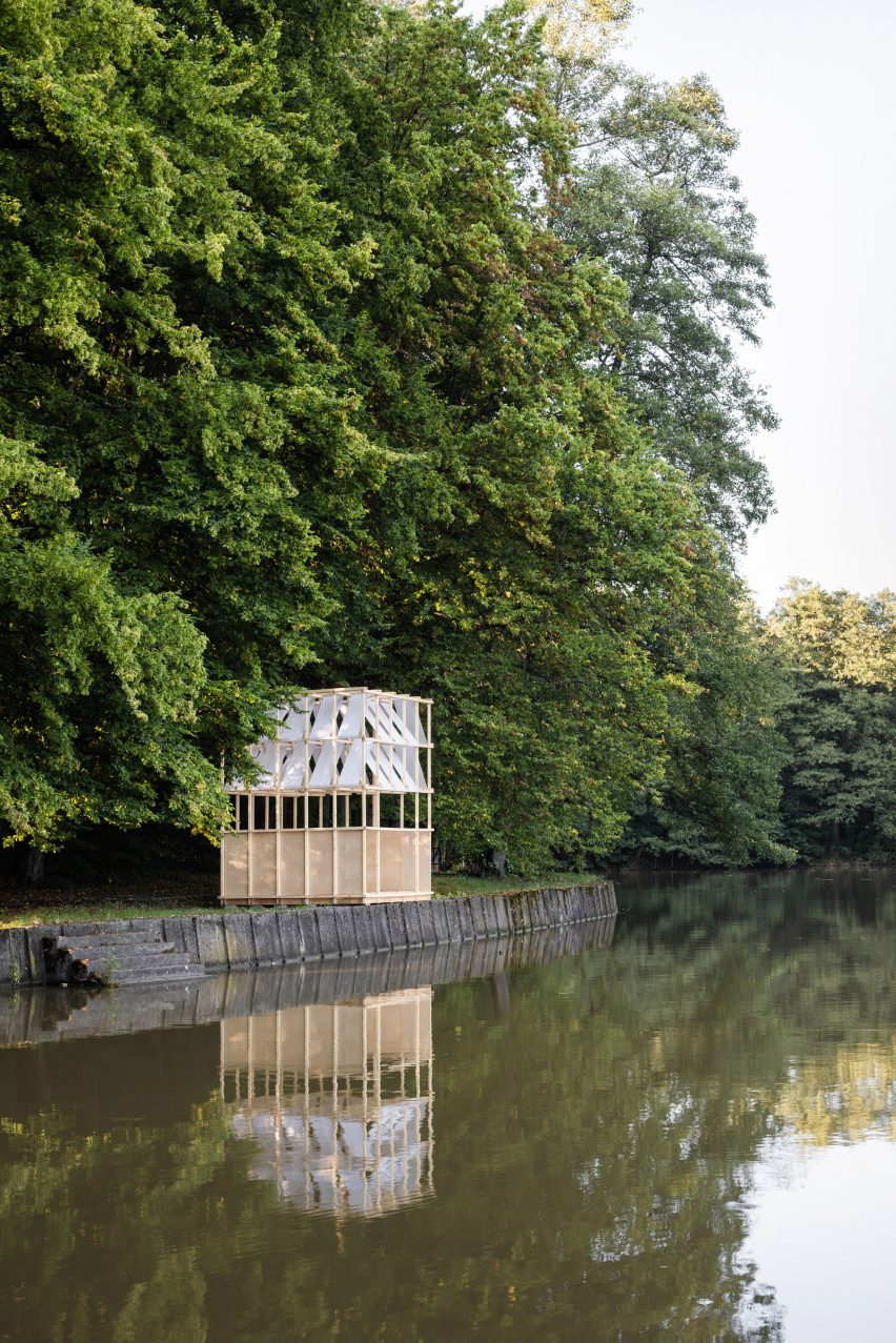 Tea House Pavilion by Grau Architects