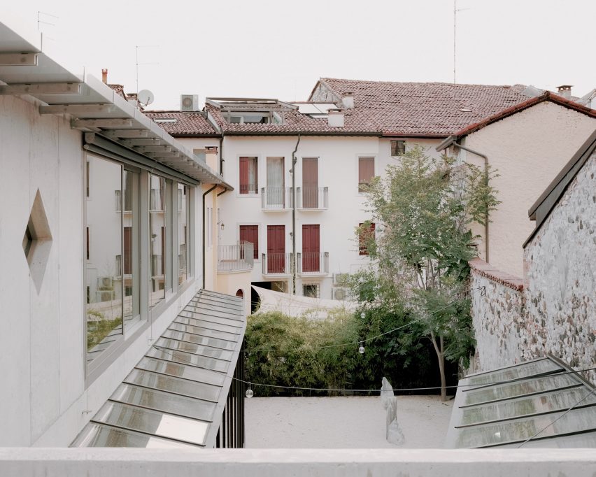 Exterior of Threshold and Treasure art gallery in Italy by AMAA