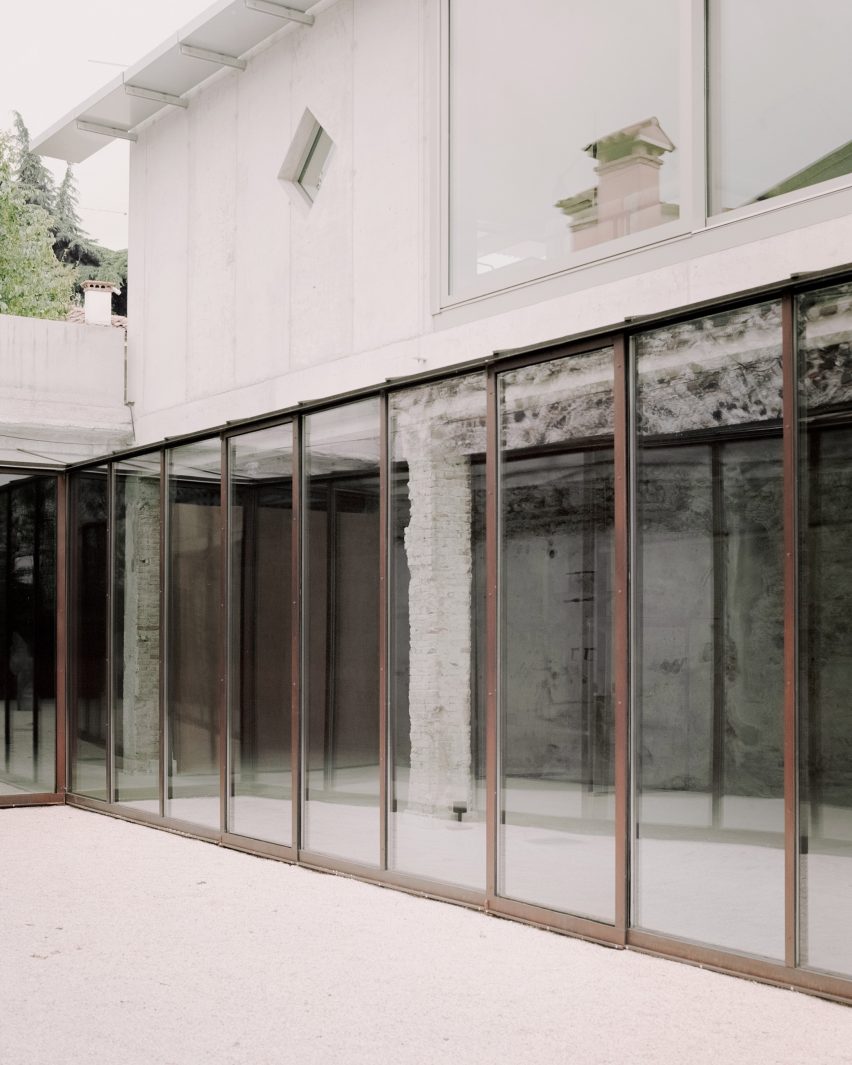 Exterior of Threshold and Treasure art gallery in Italy by AMAA