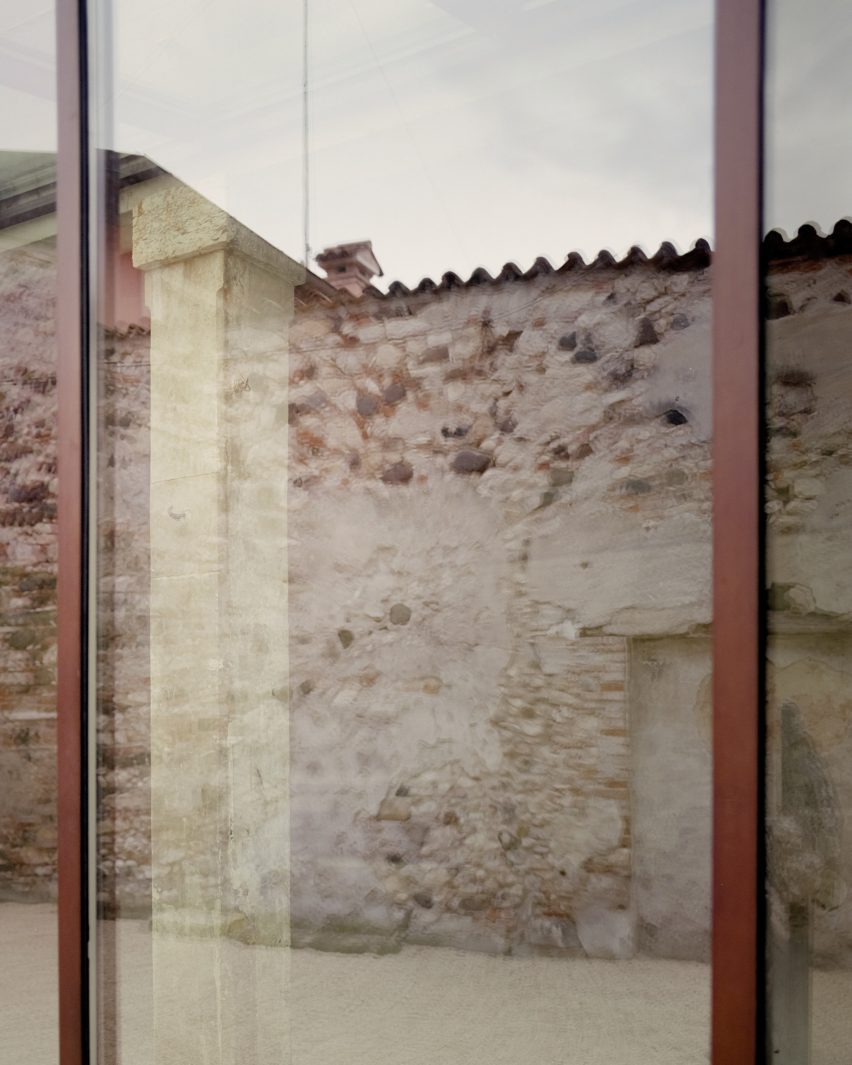 Exterior of Threshold and Treasure art gallery in Italy by AMAA