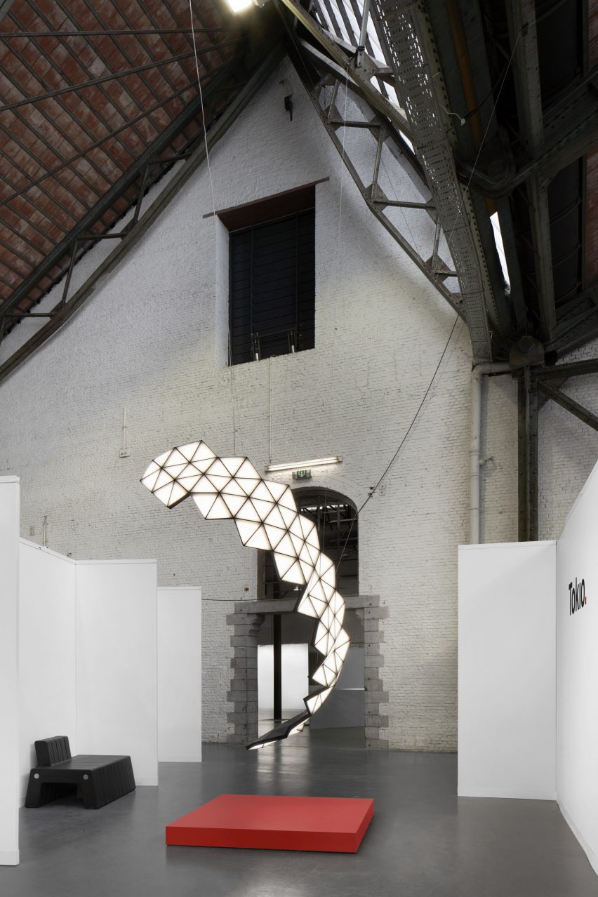 Photo of Tri Light