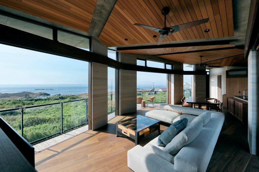 Interior of Villa MKZ by Takeshi Hirobe Architects