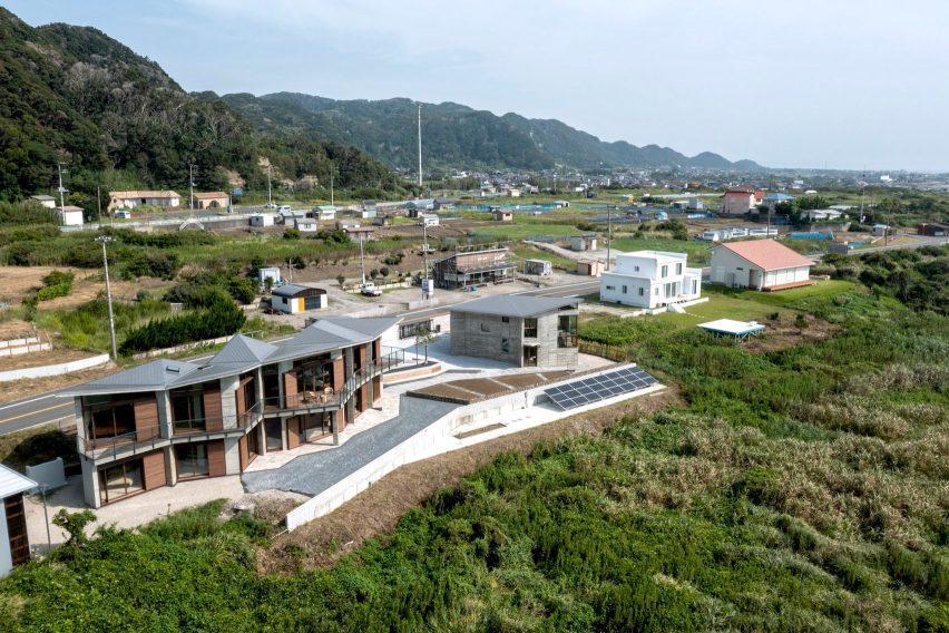 Exterior of Villa MKZ by Takeshi Hirobe Architects