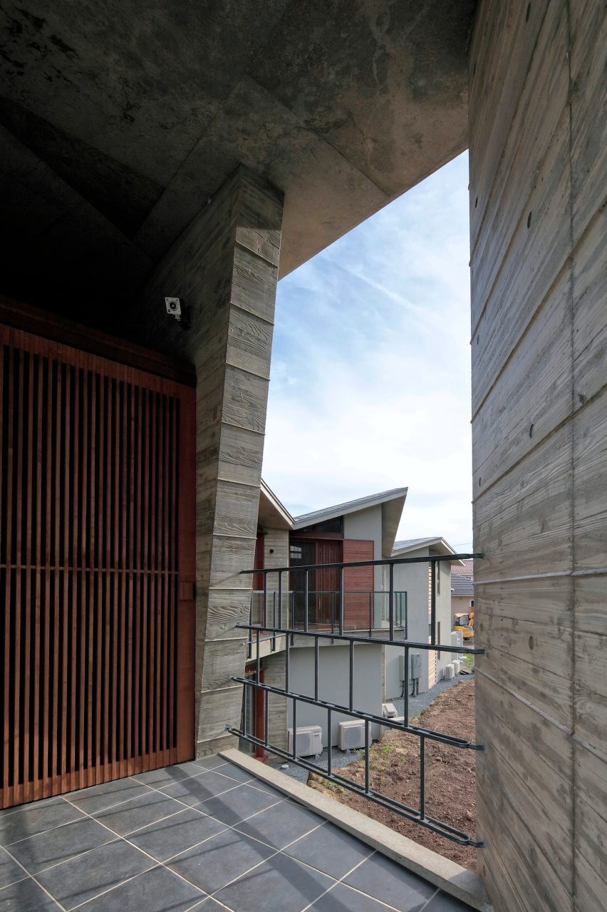 Interior of Villa MKZ by Takeshi Hirobe Architects