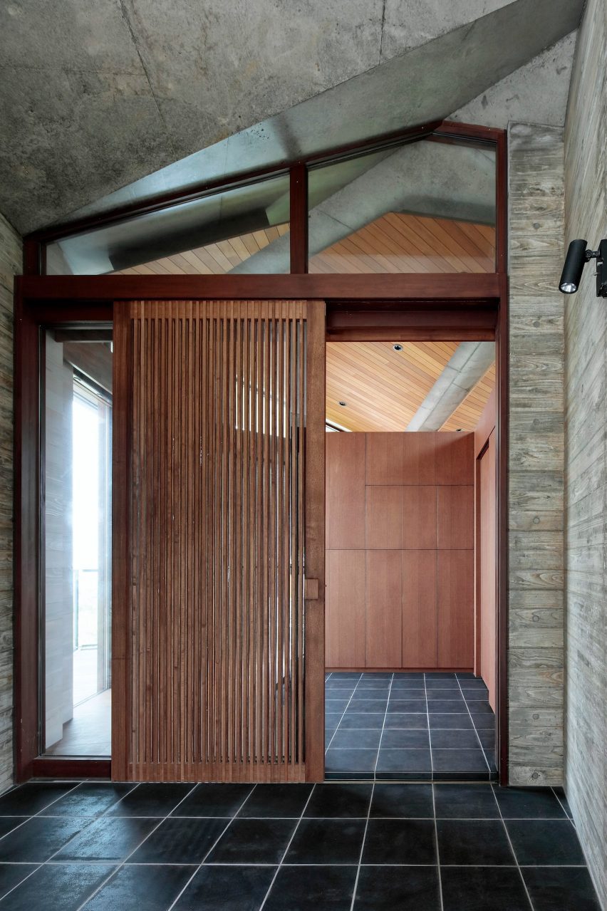 Interior of Villa MKZ by Takeshi Hirobe Architects