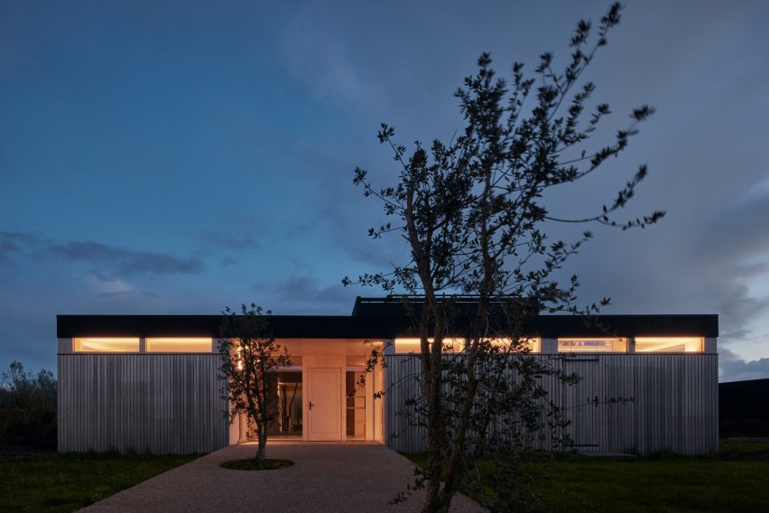 Exterior of Warm Nest by Ark-shelter and Archekta in Belgium