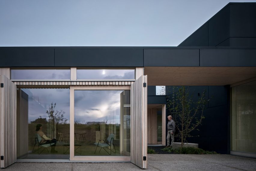 Exterior of Warm Nest by Ark-shelter and Archekta in Belgium