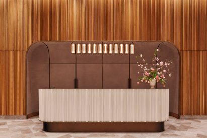 Oak panelling and concierge desk