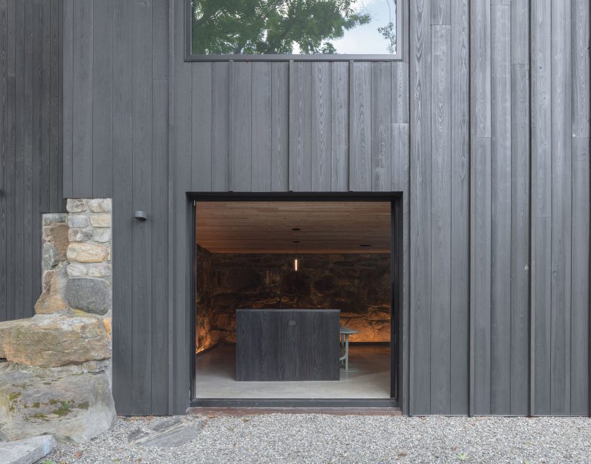 Exterior of the New York farmhouse by Worrell Yeung