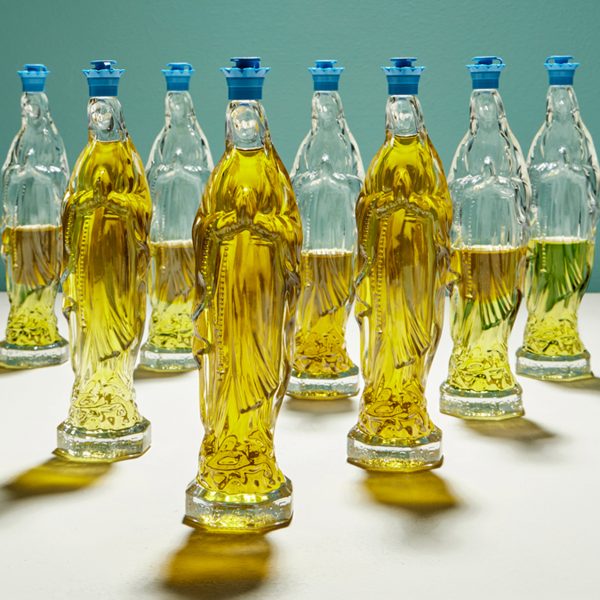 Photo of Studio Amebe's oil dispenser