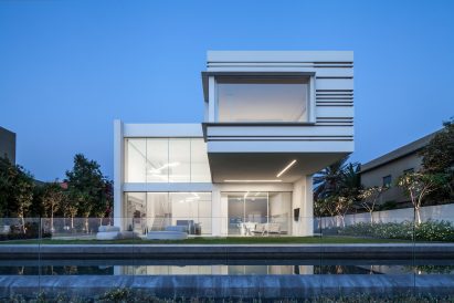 A House by the Sea by Pitsou Kedem