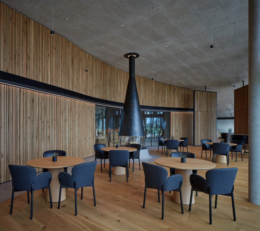 Gurdau Winery by Aleš Fiala