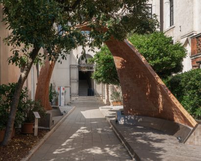 Photo of Princeton University's Angelus Novus Vault brick arch in Venice