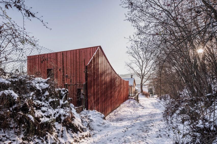 Cabin Above the Town by Byró Architekti
