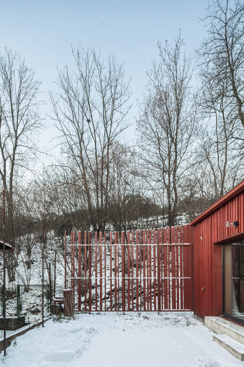 Cabin Above the Town by Byró Architekti