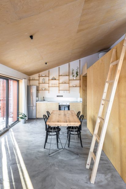Photo of the kitchen diner