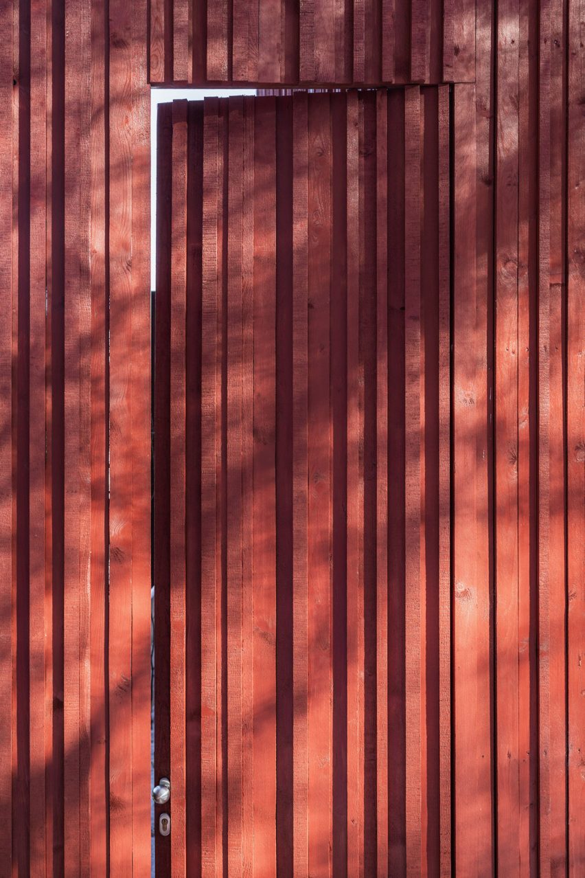 Cabin Above the Town by Byró Architekti
