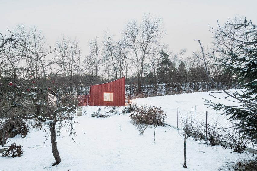 Cabin Above the Town by Byró Architekti