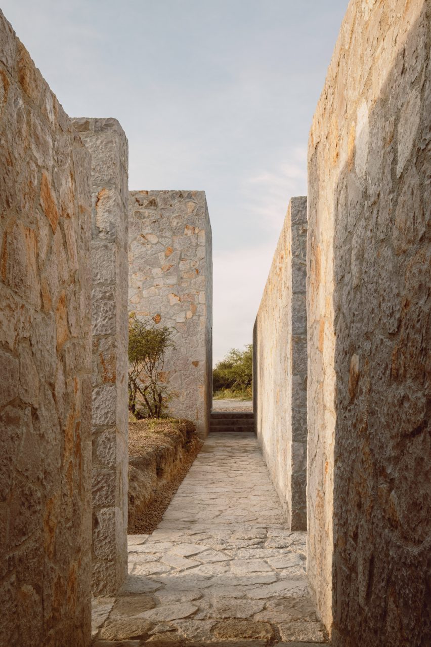 Casa Enso II by HW Studio Arquitectos