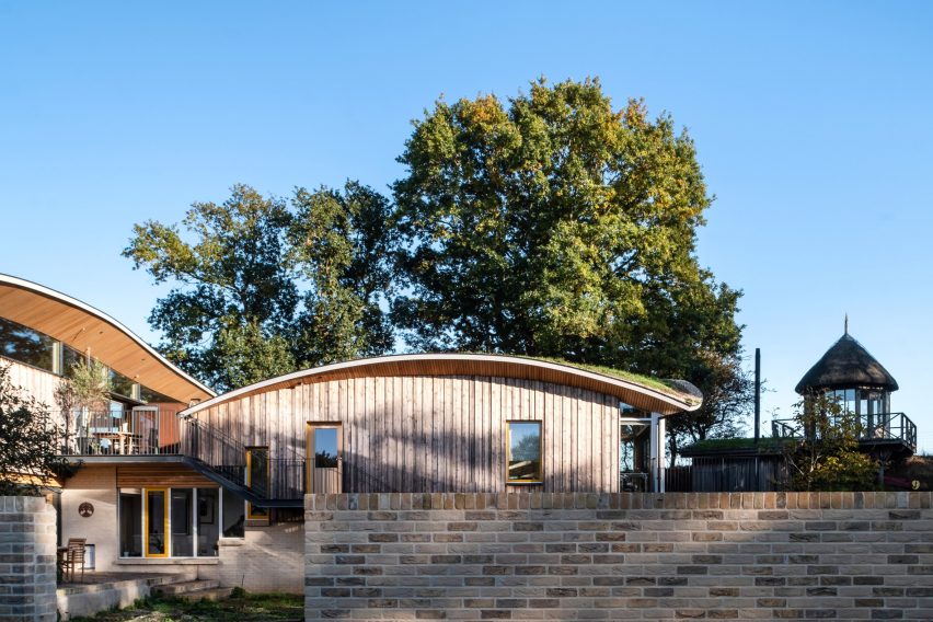 Exterior of Creek Cabin by MAP Architecture and Jon Broome Architects