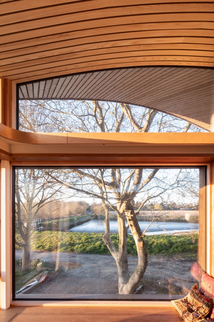 Interior of Creek Cabin by MAP Architecture and Jon Broome Architects