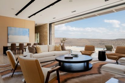 Airy living space of Daniel Joseph Chenin-designed house