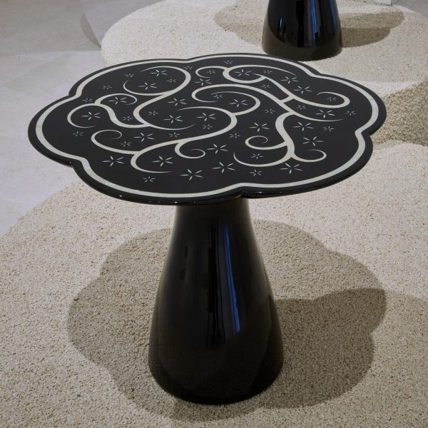 Mother-of-pearl table