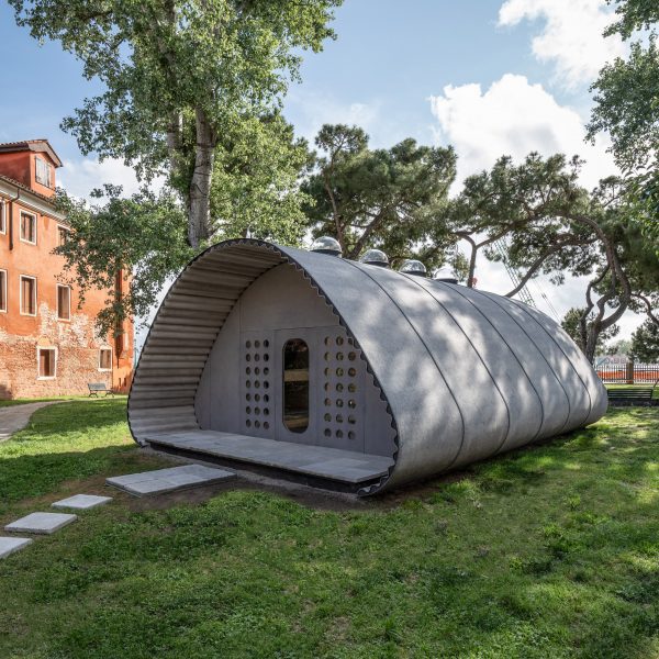 Holcim and Norman Foster Foundation's housing prototype installed in a courtyard in Venice