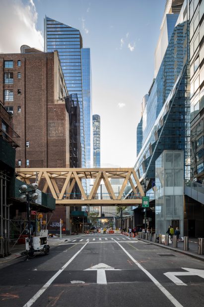 Warren Truss Bridge in Manhattan by SOM