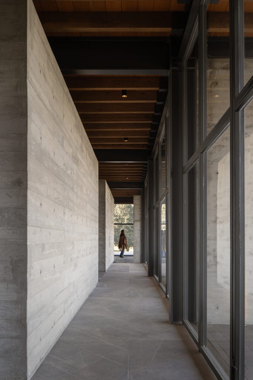 Equestrian complex by Studio RC