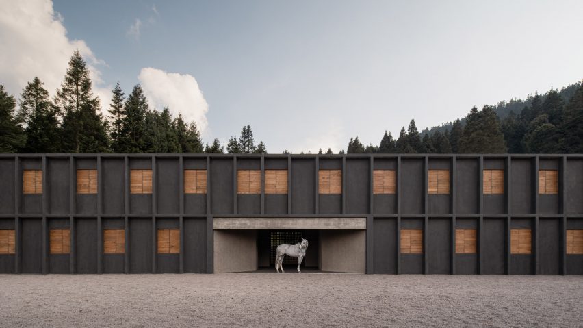 Equestrian complex in Mexico by Studio RC