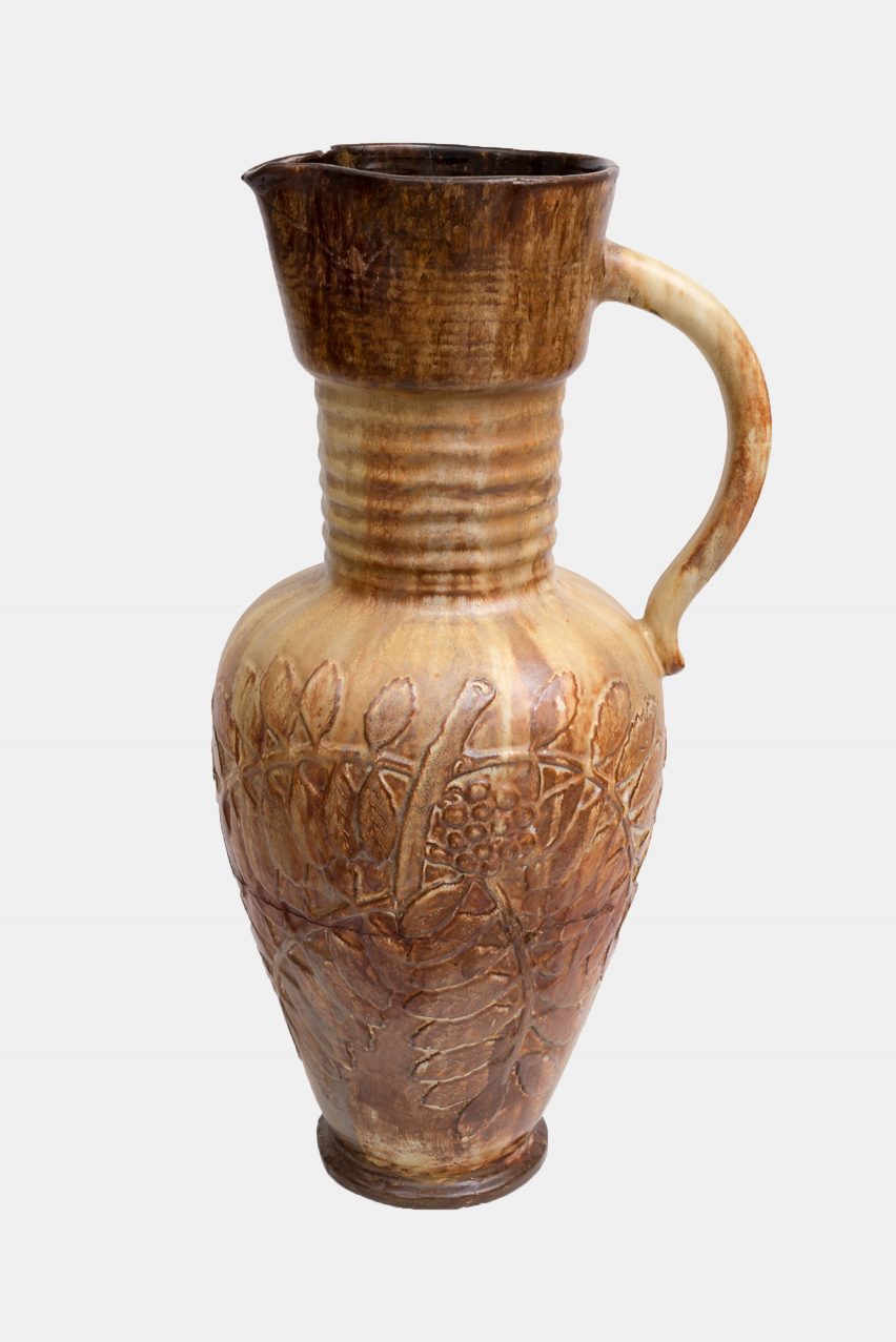 Pitcher by Sveinn Einarsson and Lydia Pálsdóttir