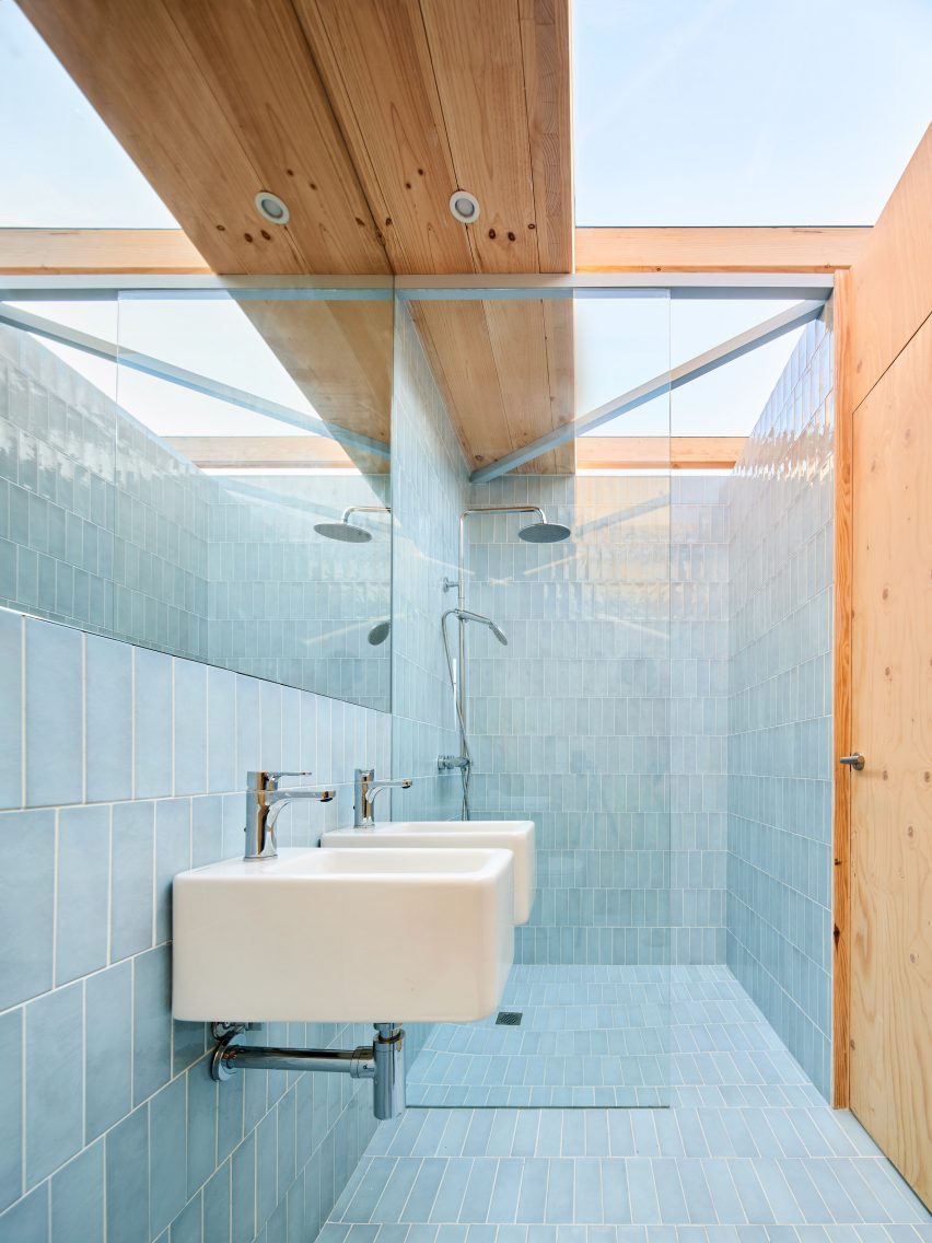 Interior of House on a Brick Base by Agora Arquitectura