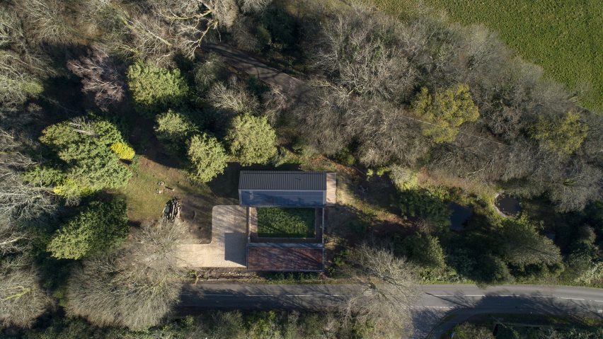 Chestnut Plantation by John Pardey Architects