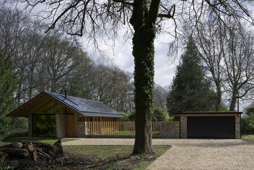 Chestnut Plantation by John Pardey Architects