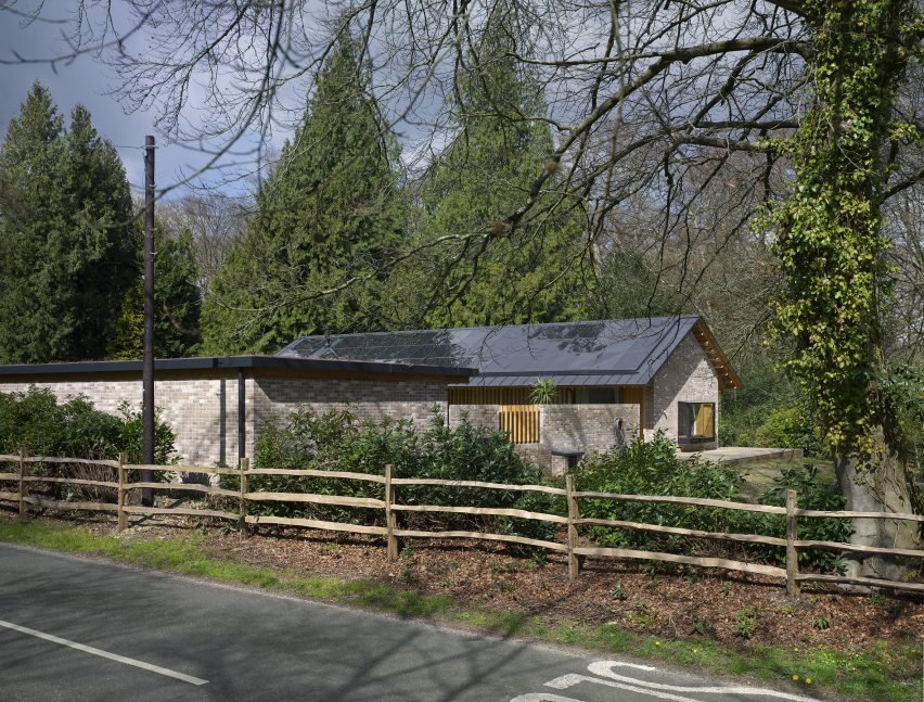 Chestnut Plantation by John Pardey Architects