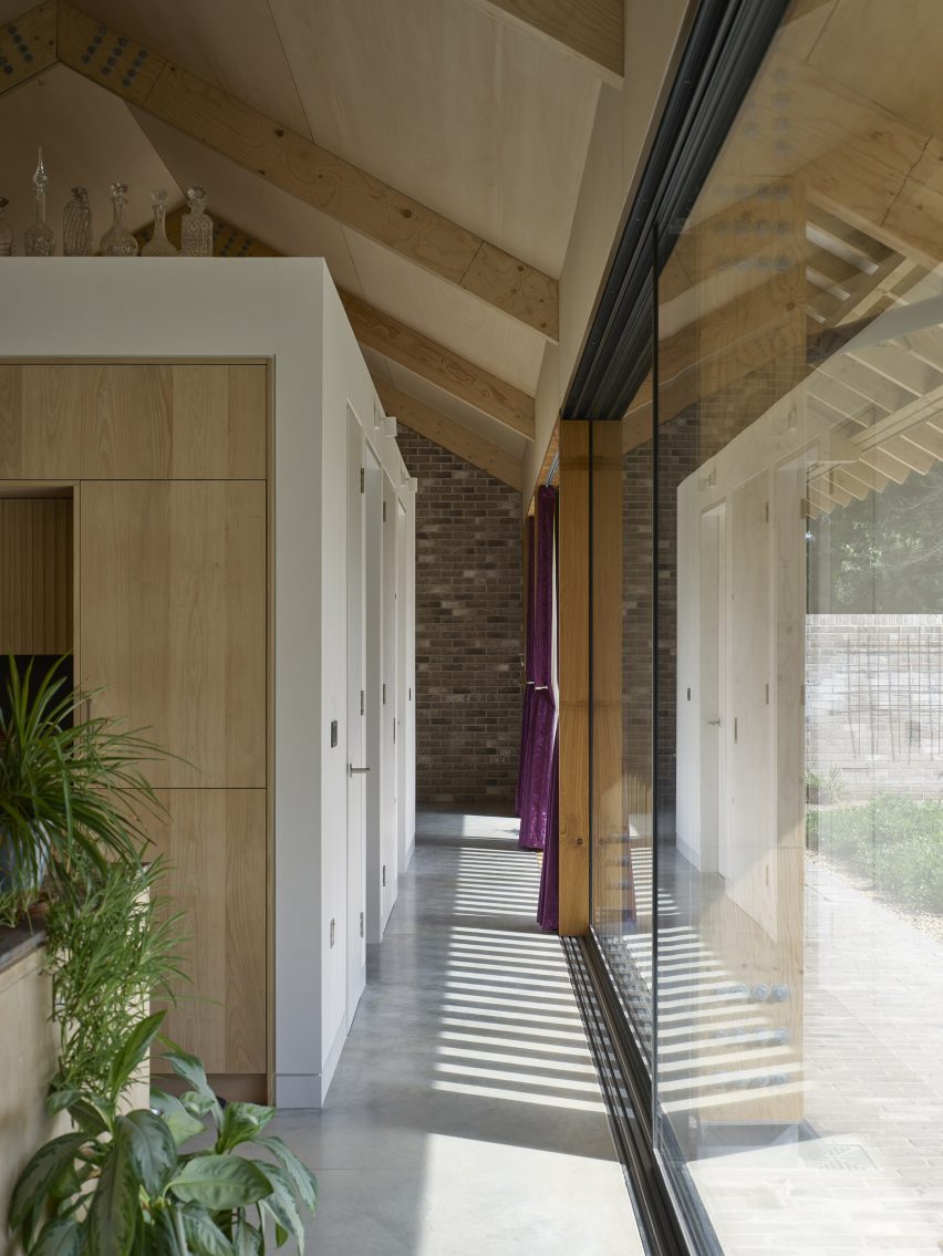 Chestnut Plantation by John Pardey Architects