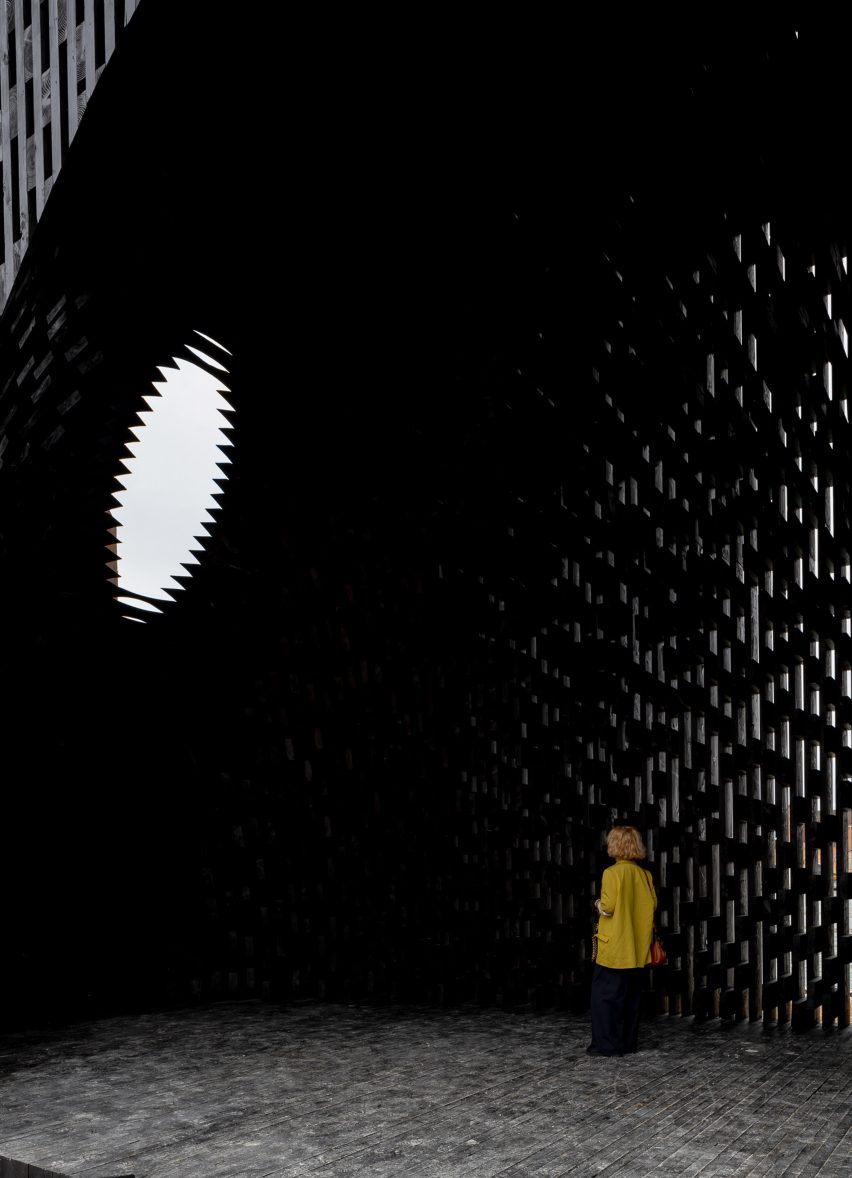Kwaee pavilion by David Adjaye at Venice Architecture Biennale